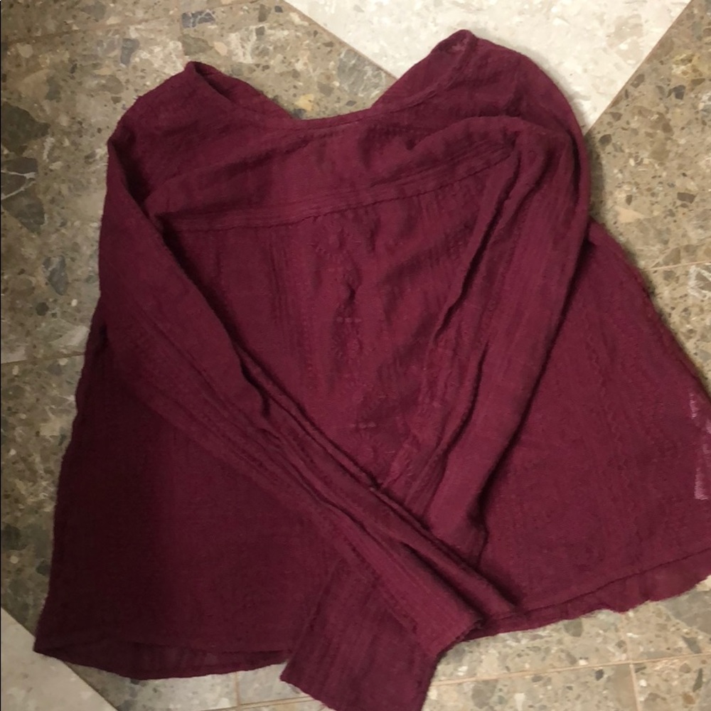 Hollister long sleeved layering shirt